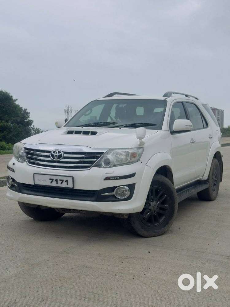 Toyota Fortuner 4x2 At, 2015, Diesel
