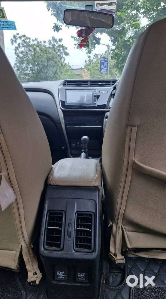 Honda City 1.5 V 5th Gen I-vtec Mt, 2022, Petrol