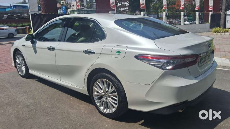 Toyota Camry Hybrid, 2020, Petrol