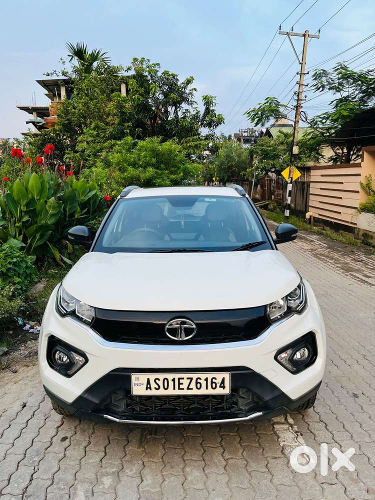 Tata Nexon 1.5 Revotorq Xma Amt (s), 2022, Petrol