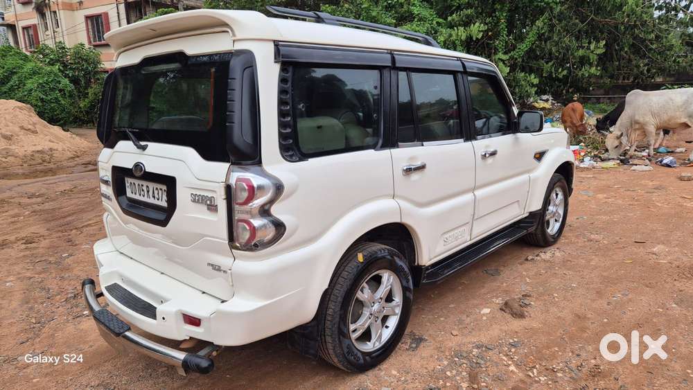 Mahindra Scorpio S10 7 Seater, 2015, Diesel