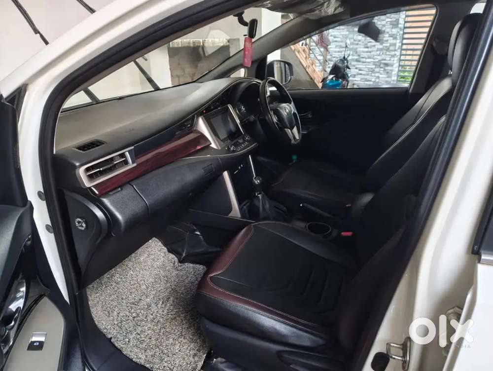 Toyota Innova Crysta 2018 Diesel Well Maintained