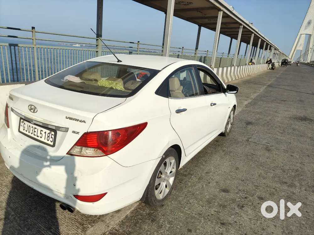 Hyundai Fluidic Verna 2013