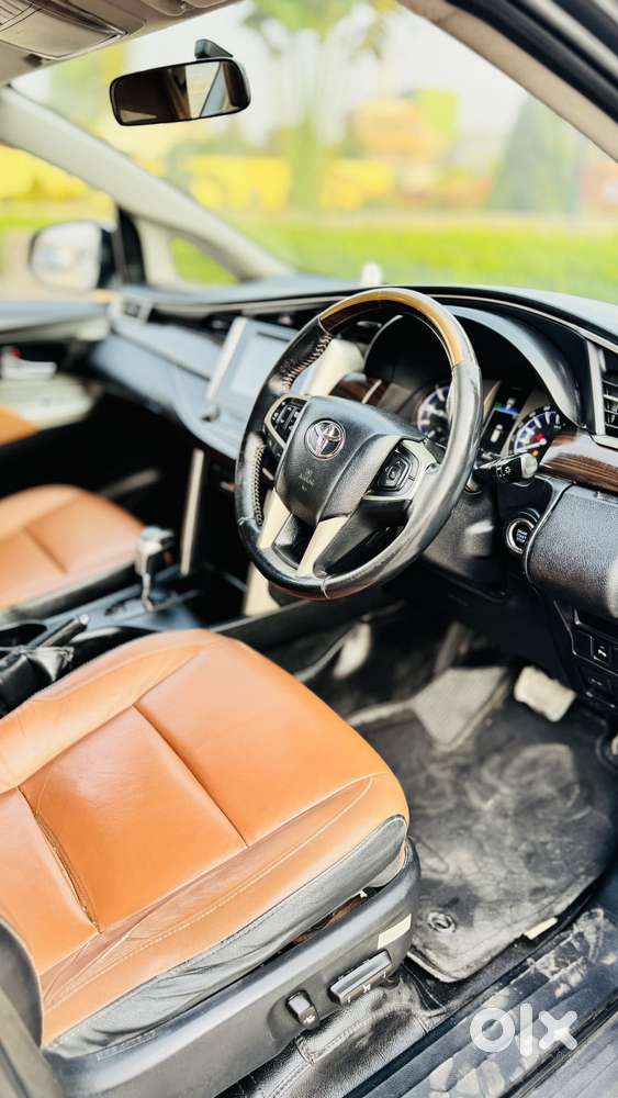 Toyota Innova Crysta 2.8 Zx At, 2016, Diesel