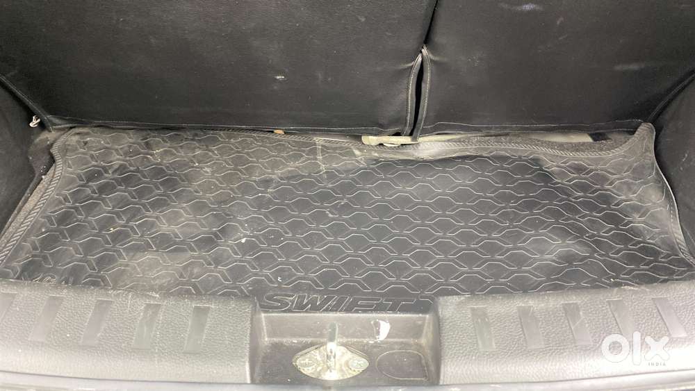 Maruti Suzuki Swift Zxi, 2017, Petrol