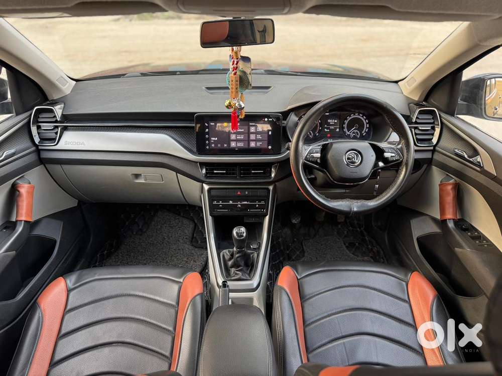 Skoda Kushaq 1.0 Tsi Ambition, 2022, Petrol