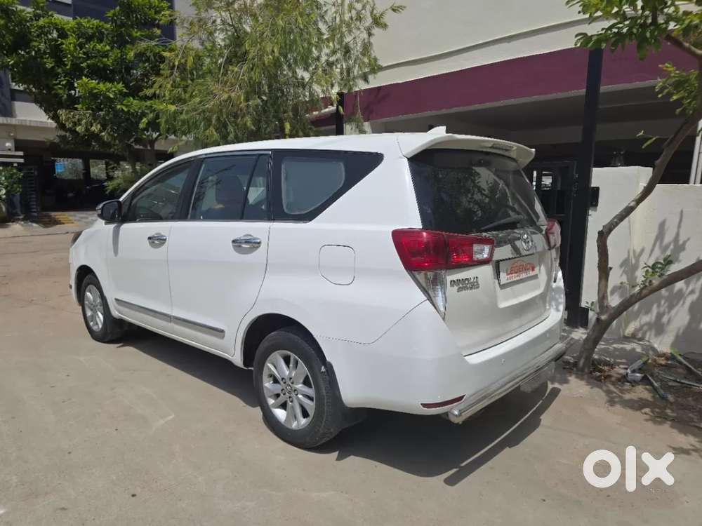 Toyota Innova Crysta 2.8 Gx At 7 Str, 2016, Diesel