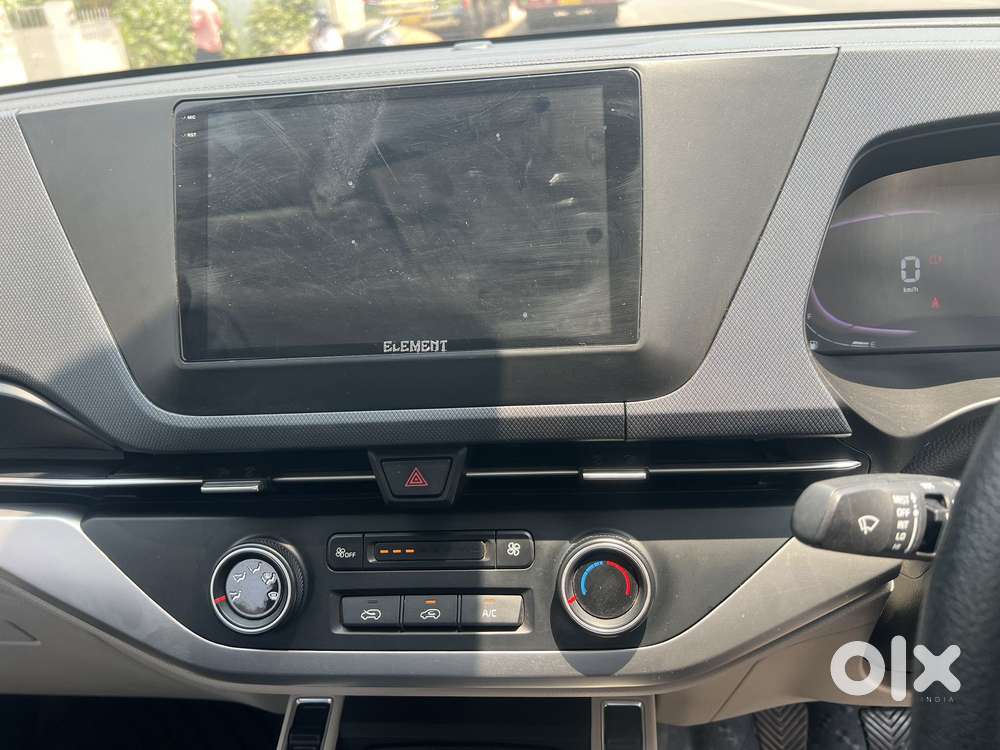 Kia Carens 1.5 Premium 7 Str, 2023, Petrol