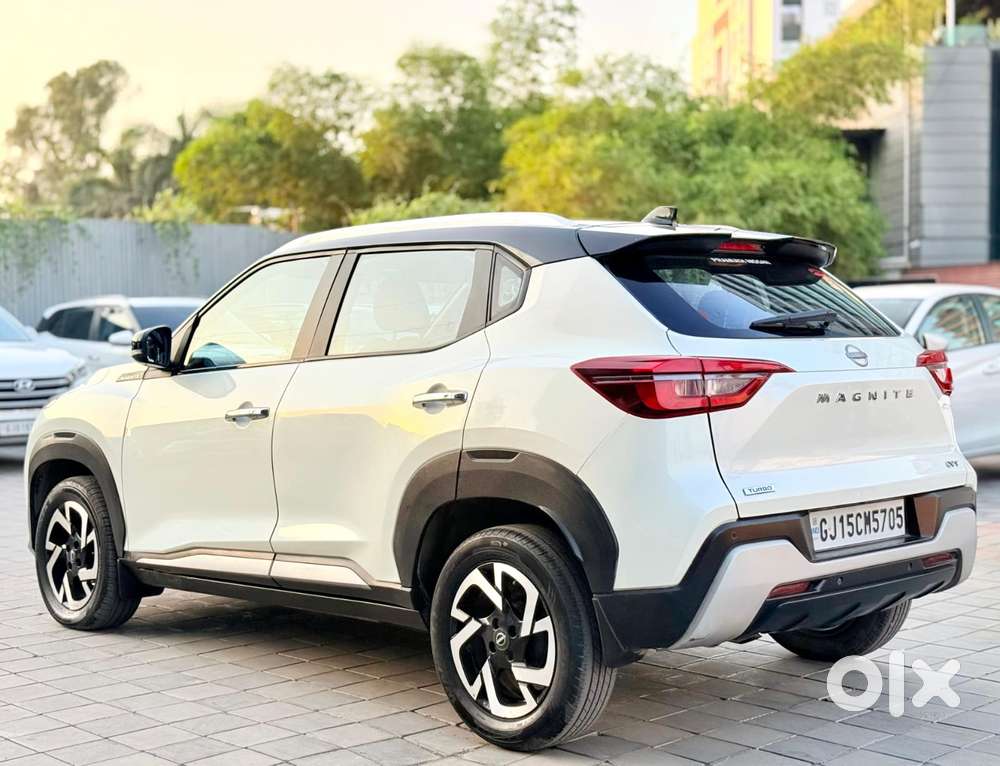 Nissan Magnite 1.0 Xv Turbo Cvt, 2022, Petrol
