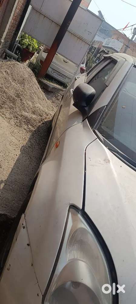Maruti Suzuki Swift Lxi 2011 कार