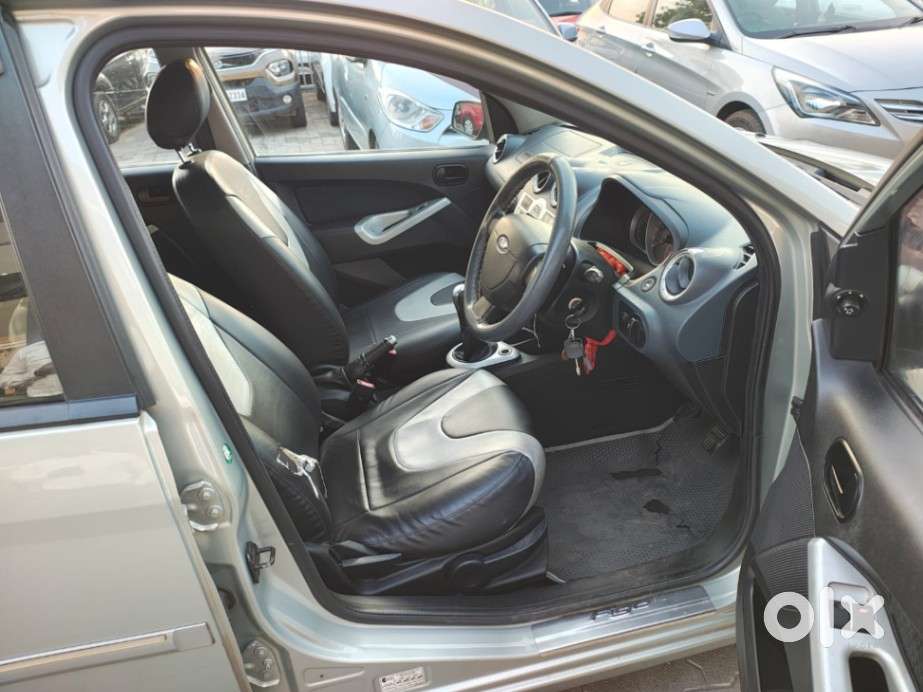 Ford Figo 1.2p Titanium Mt, 2012, Petrol