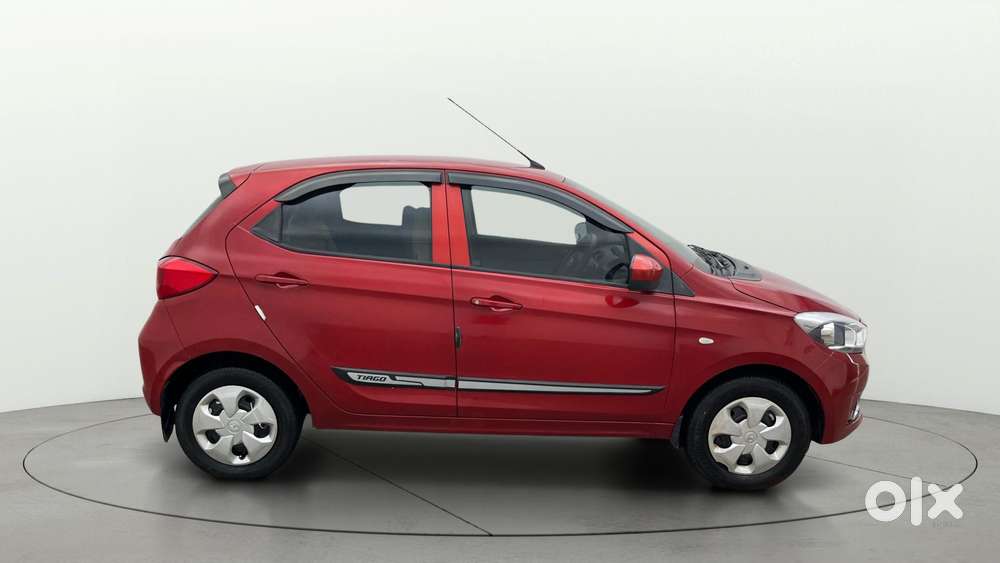 Tata Tiago 1.2 Revotron XT, 2017, Petrol