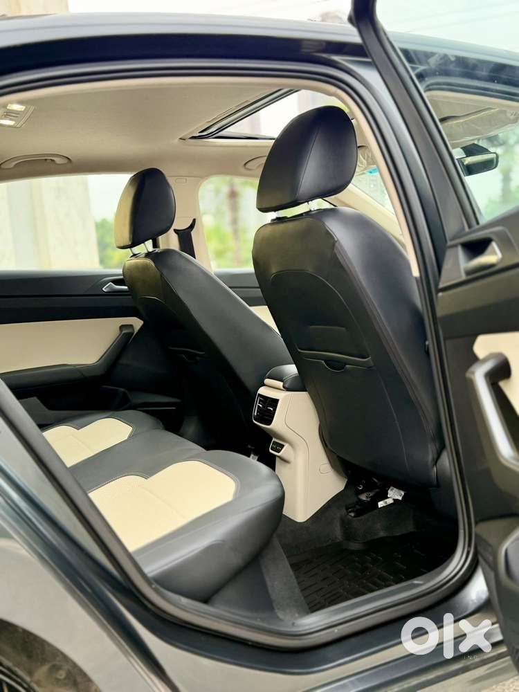 Skoda Slavia Style 1.0l Tsi At, 2025, Petrol