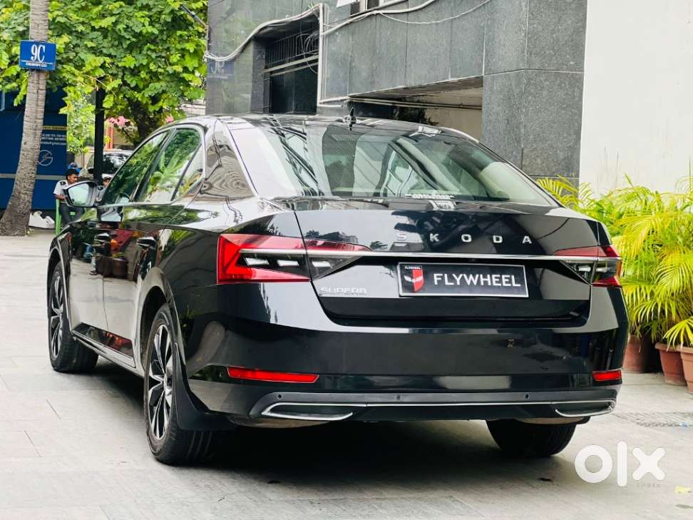 Skoda Superb 2.0 Tsi At L&k, 2022, Petrol