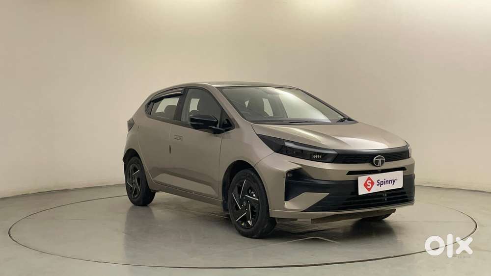 Tata Altroz Xe Petrol, 2025, Petrol