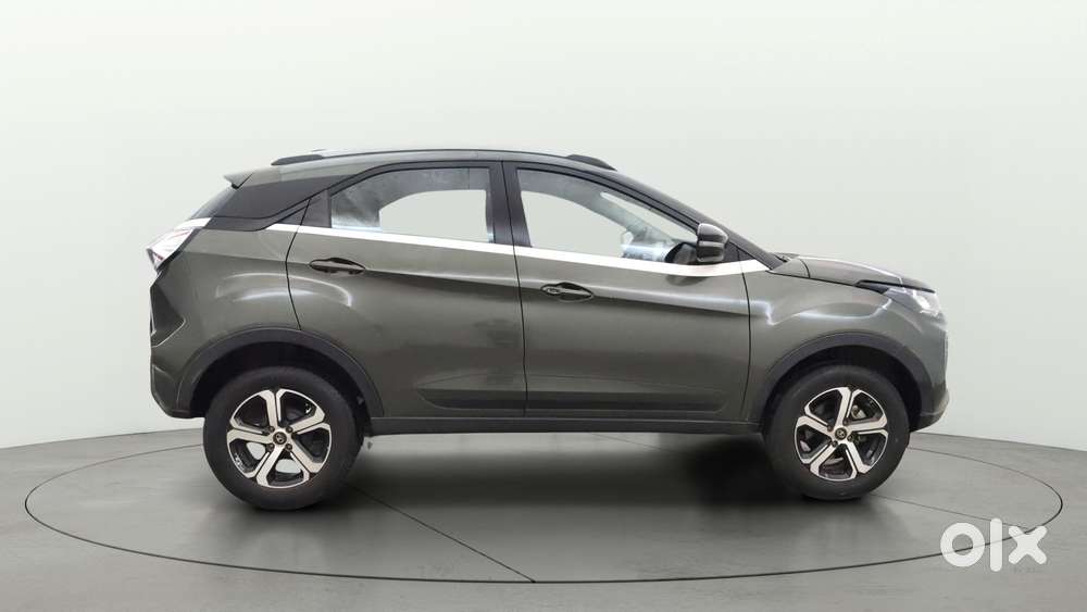 Tata Nexon 1.2 Revotron Xza Plus, 2022, Petrol