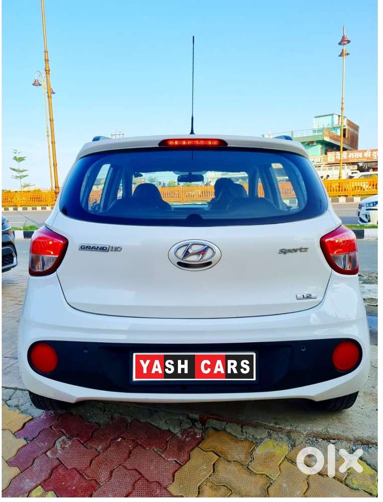 Hyundai Grand I10 Sportz, 2017, Petrol
