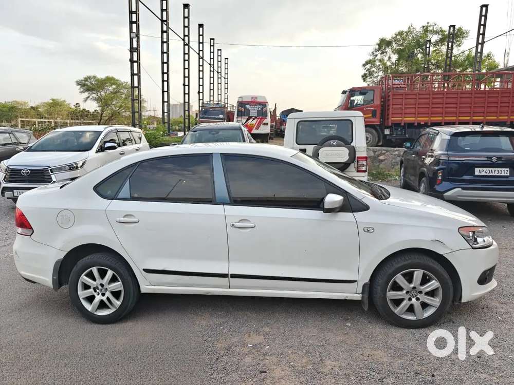 Volkswagen Vento 1.6 Highline 2011  81k Km  Petrol  Excellent Car