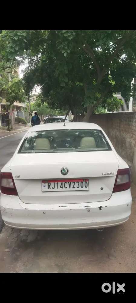Skoda Rapid 1.0 Tsi 2013