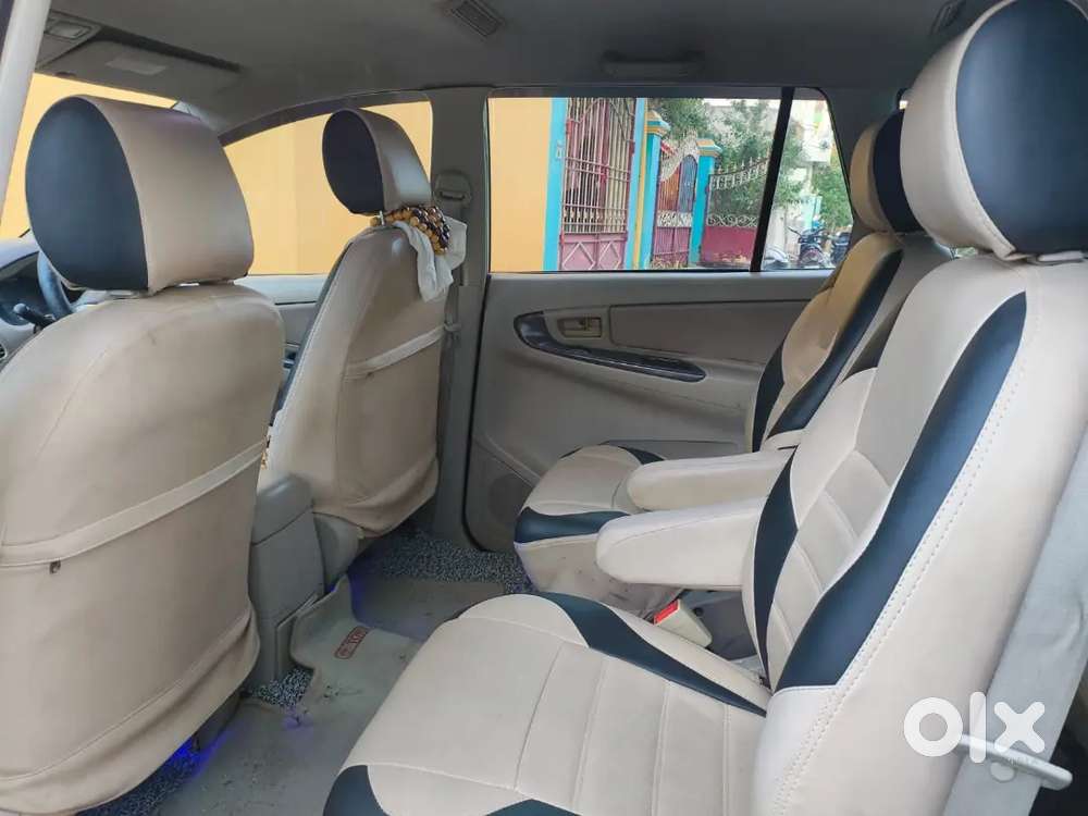 Toyota Innova 2012 Diesel Well Maintained