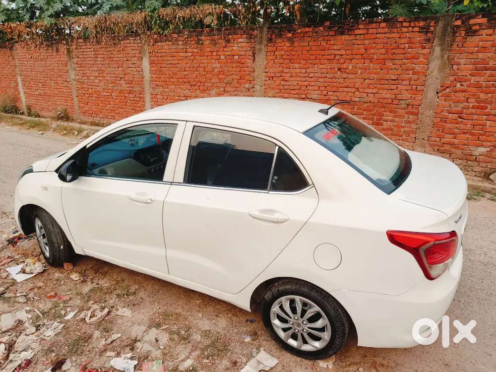Hyundai Xcent 2016 Cng Third Owner