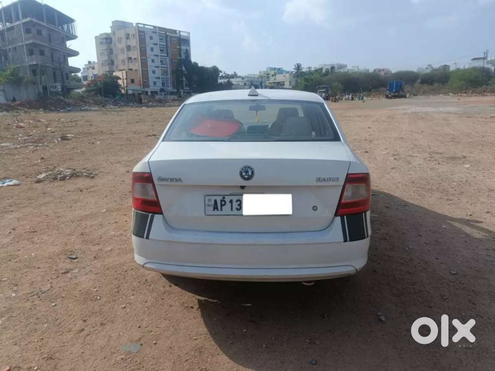 Skoda Rapid Ambition 1.6 Tdi Cr Manual Plus, 2013, Diesel
