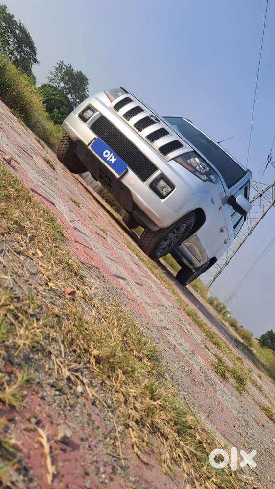 Mahindra Tuv 300 T10, 2018, Diesel