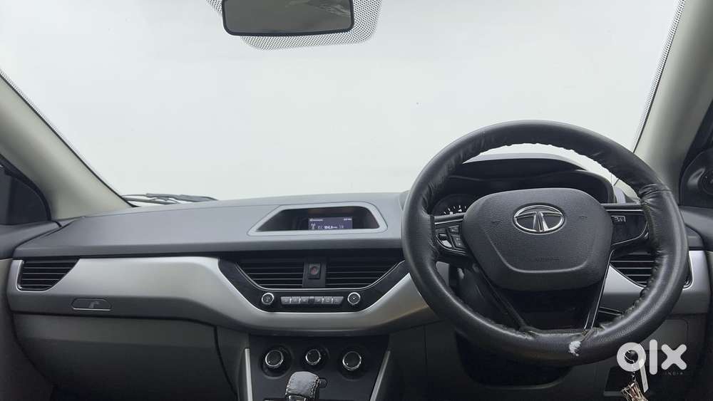 Tata Nexon 1.2 Revotron Xma, 2018, Petrol