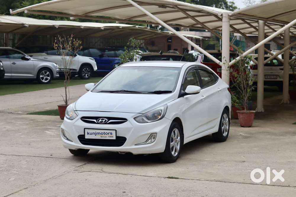 Hyundai Verna 1.6 Ex Vtvt, 2014, Petrol