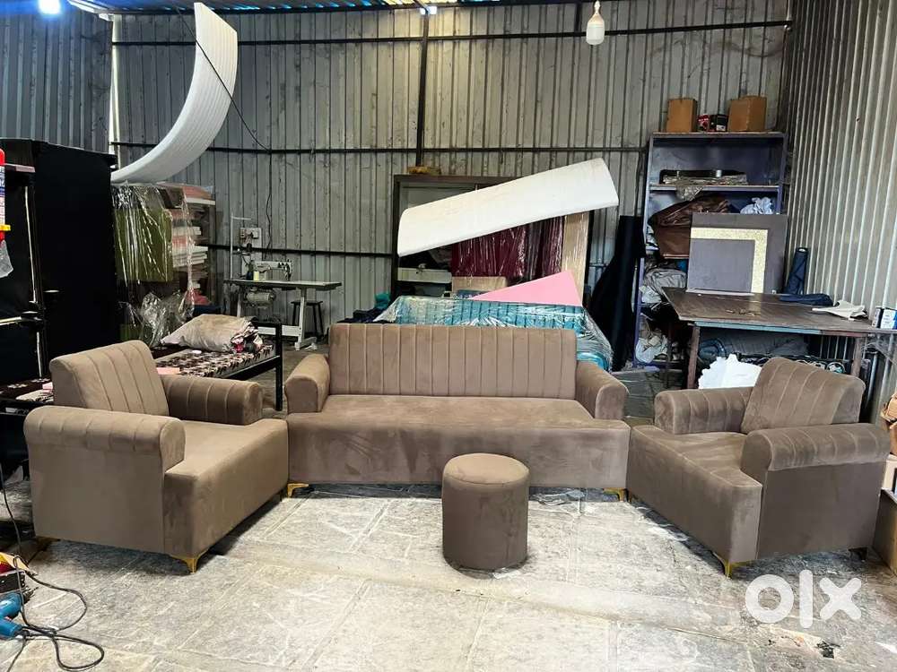 Brand new nice looking sofa set
