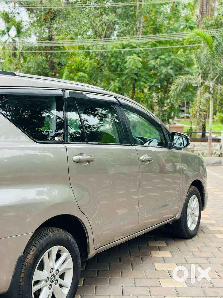 Innova Crysta 2018 Automatic