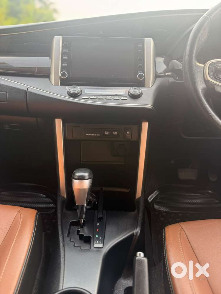 Toyota Innova Crysta [2020-ongoing] 2.7 Zx At 7 Str, 2022, Petrol