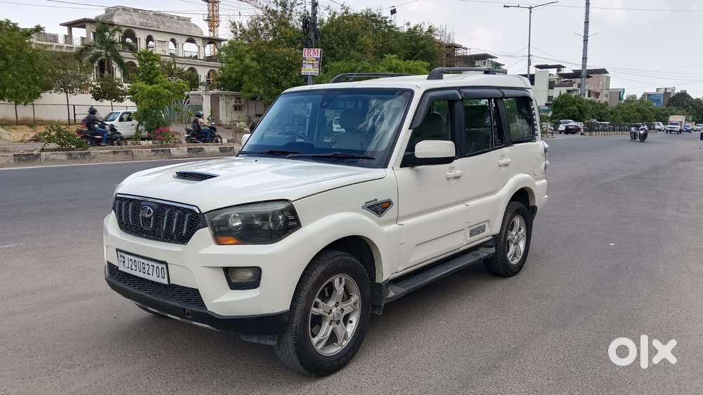 Mahindra Scorpio S10, 2016, Diesel