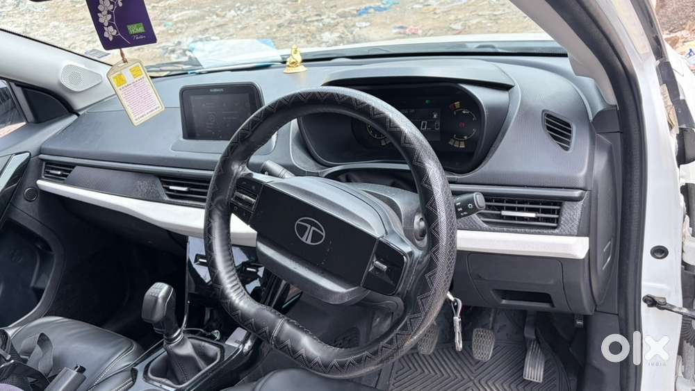 Tata Nexon Pure 2025