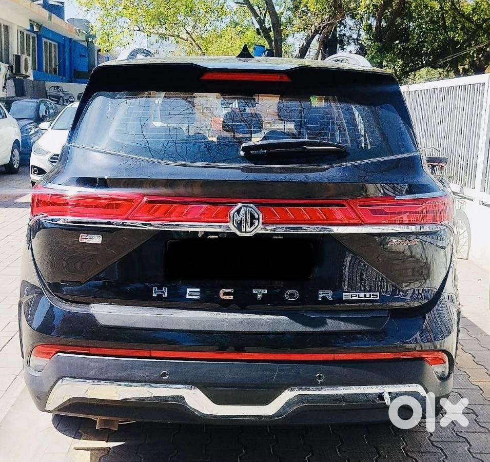 Mg Hector Plus Savvy Pro 1.5 Turbo Petrol Cvt 6 Str, 2025, Petrol