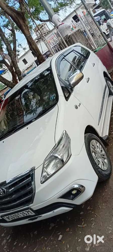 Toyota Innova G4 2016