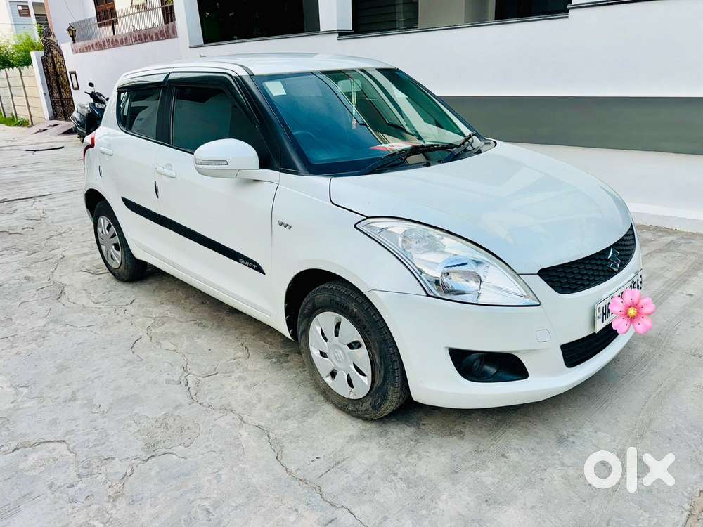 Maruti Suzuki Swift Vxi Glory Limited Edition, 2012, Petrol