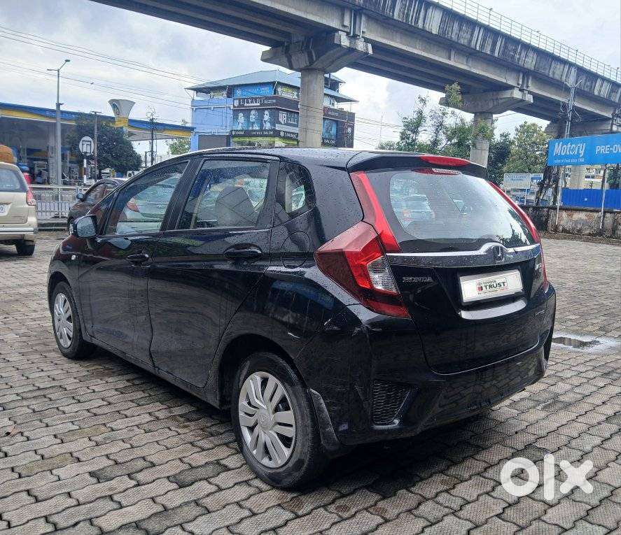 Honda Jazz S Mt I-vtec, 2016, Petrol