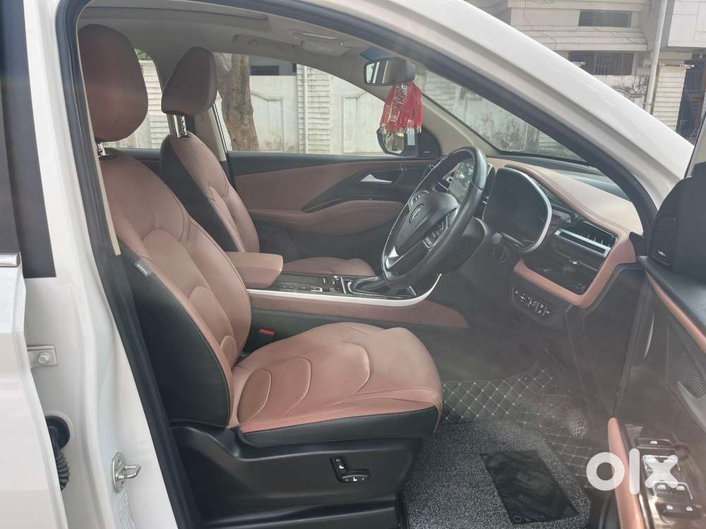 Mg Hector Plus Savvy Pro 1.5 Turbo Petrol Cvt 7 Str, 2024, Petrol