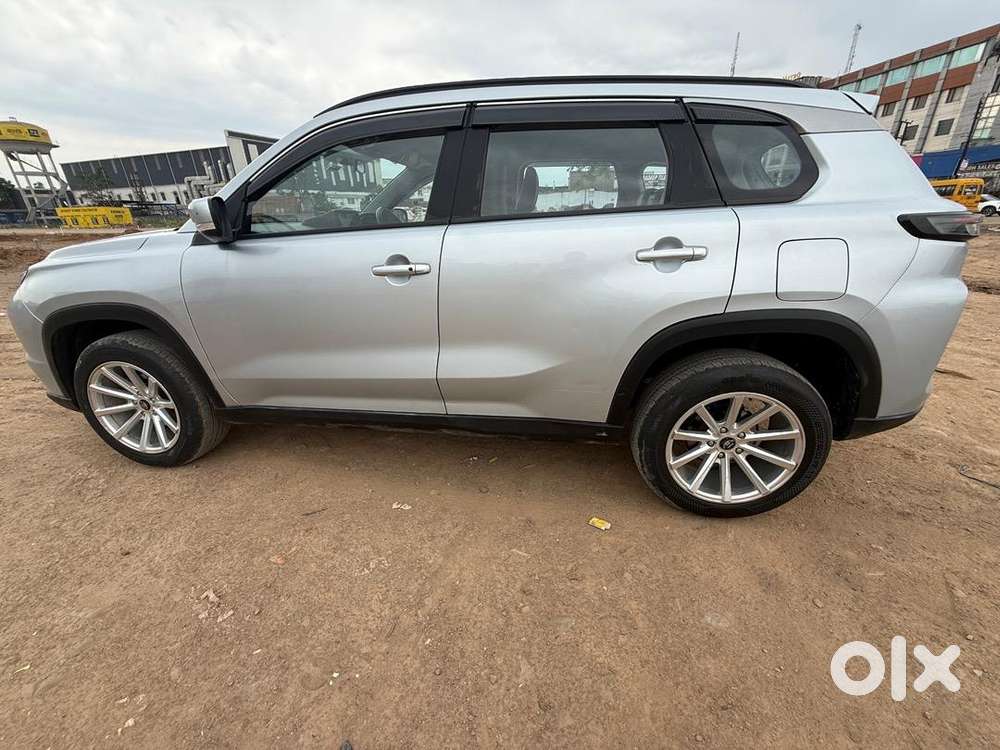 Maruti Suzuki Grand Vitara 2024 Petrol Well Maintained