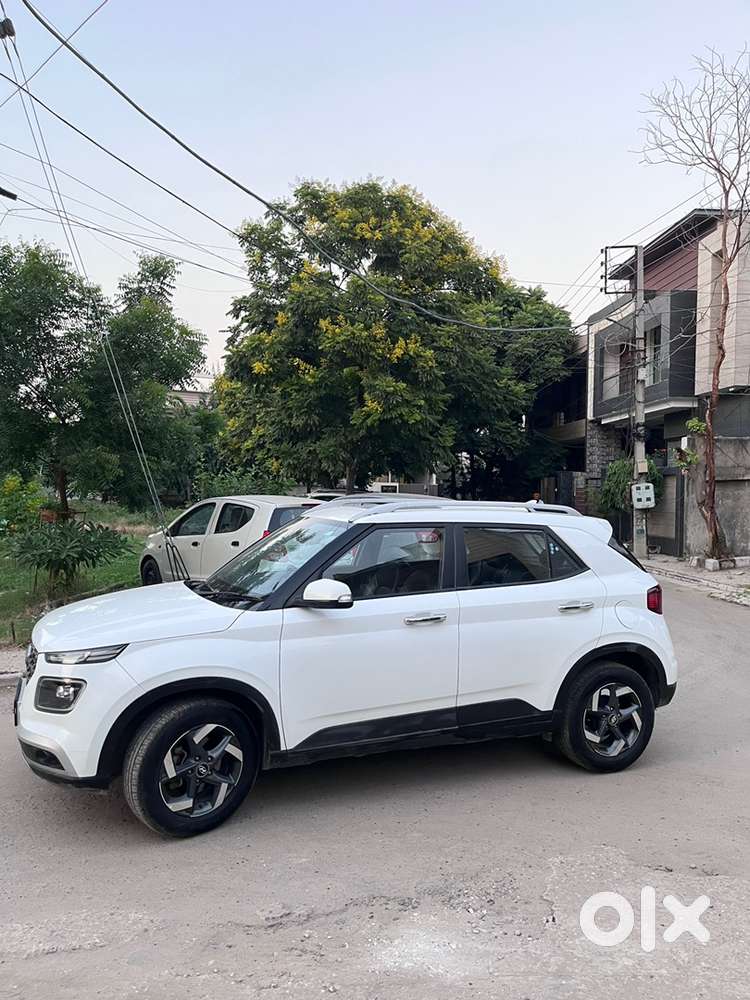 Hyundai Venue 2020 1.0 Turbo Sx+ Dct | 1st Owner | Vip Number | 46k Km