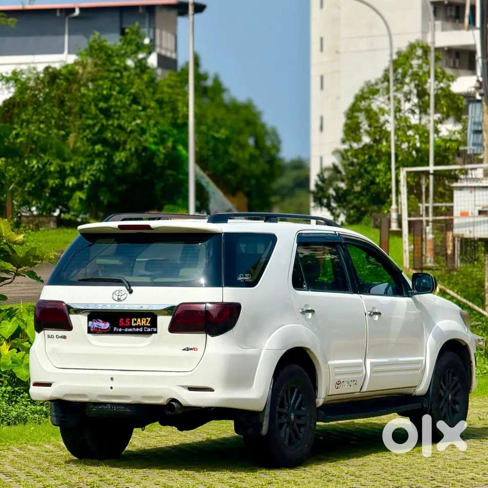 Toyota Fortuner 3.0 4x4 Manual, 2011, Diesel