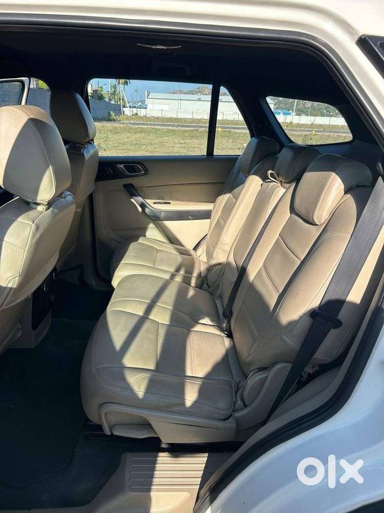 Ford Endeavour 2.2 Titanium At 4x2, 2017, Diesel