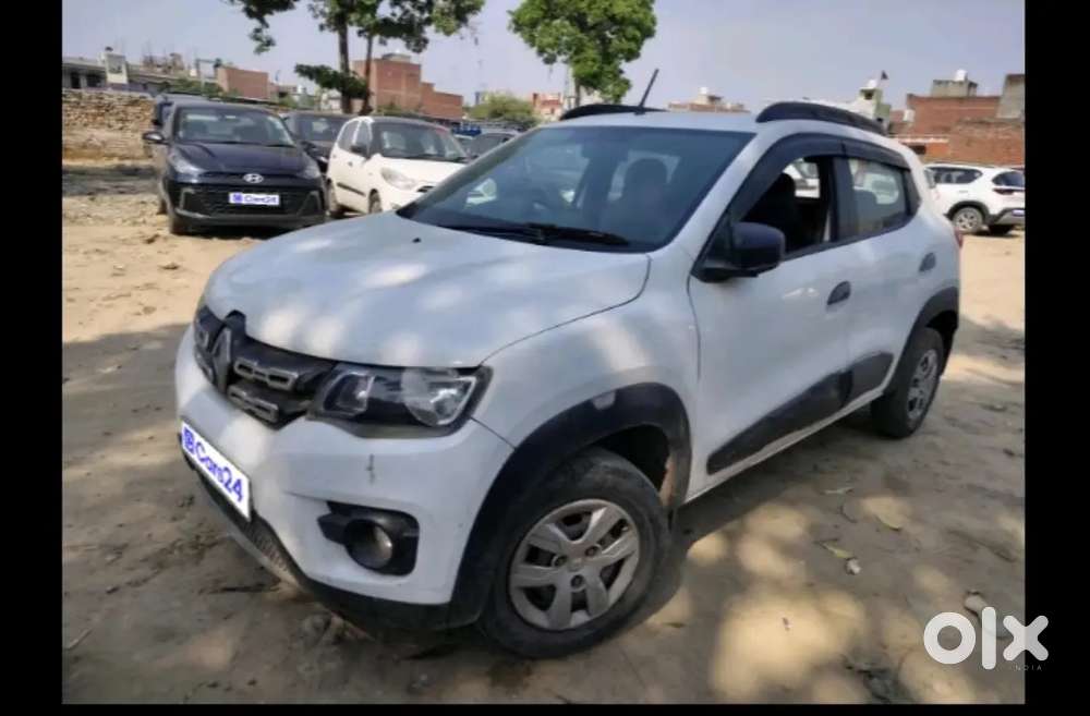 White Colour Car No:dl1cu9181