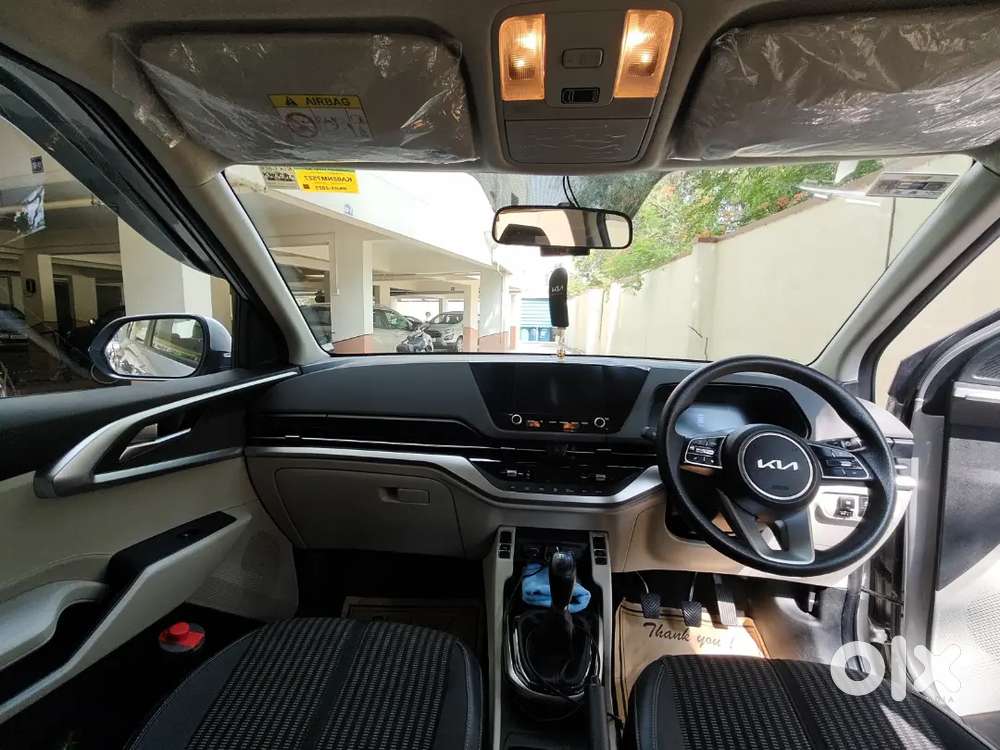 Kia Carens 1.5 Prestige 2025