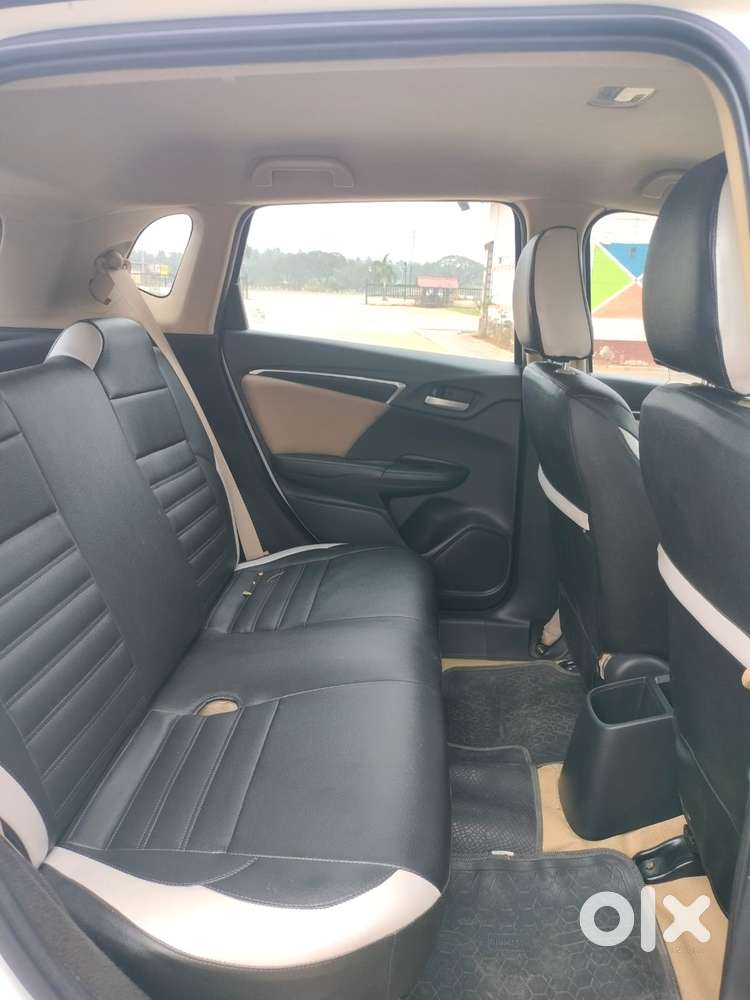 Honda Jazz V Automatic, 2015, Petrol