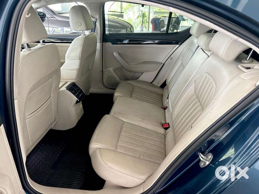 Skoda Superb 2.0 L&k Tsi At, 2022, Petrol