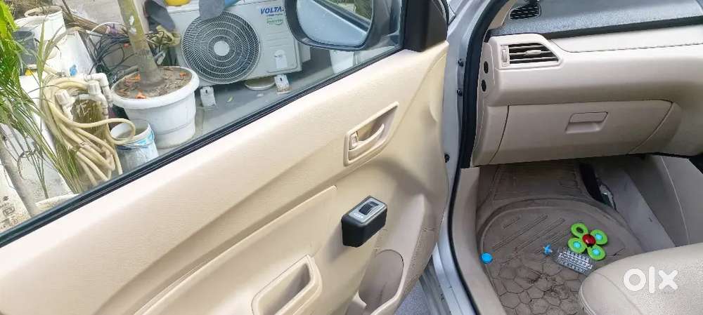 Maruti Suzuki Dzire 2017 Petrol 100000 Km Driven