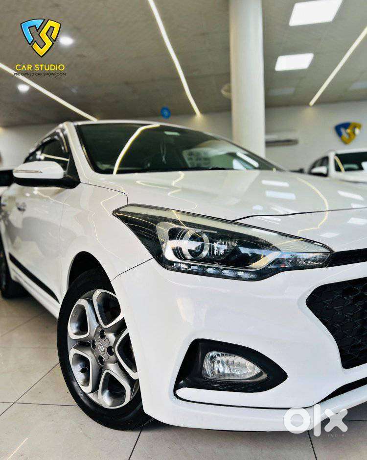 Hyundai I20 Petrol Asta Option, 2018