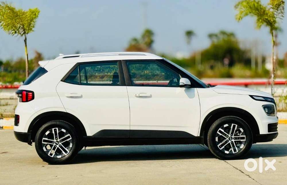 Hyundai Venue Sx Mt, 2024, Diesel
